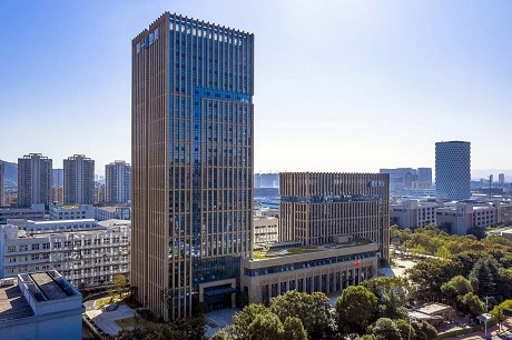 房屋建筑：杭州濱江地礦建設(shè)大廈獲浙江省建設(shè)工程錢(qián)江杯獎(jiǎng)、浙江省市政公用標(biāo)化工地